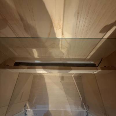 Meuble vitré lumineux – Image 2