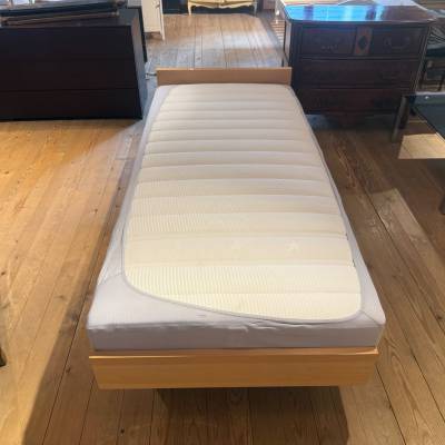 Lit simple avec matelas – Image 4