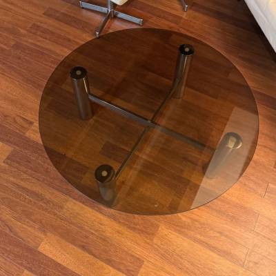 Table basse ronde pieds chromés verre fumé – Image 4