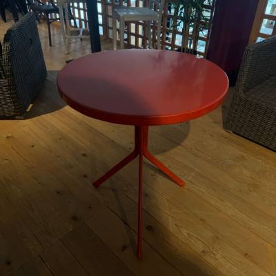 Table extérieur fer rouge – Image 3