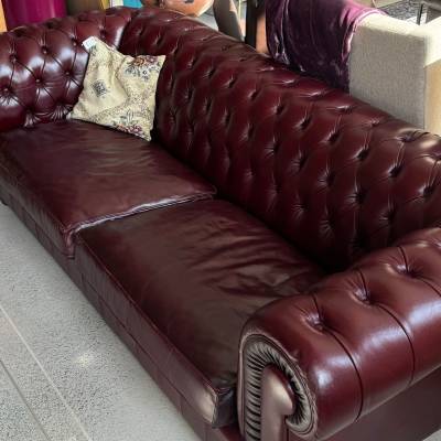 Canapé 3 places Chesterfield cuir – Image 3