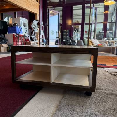 Table basse en bois avec roulette – Image 2