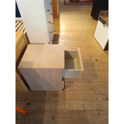 Table de nuit en bois – Image 2