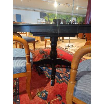 Table en bois noir – Image 2