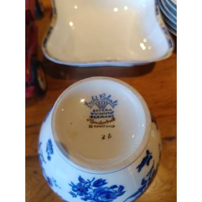 Vase en porcelaine et cobalt – Image 2