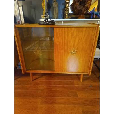 Vitrine bar