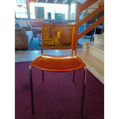 Chaise en plexiglas orange – Image 2
