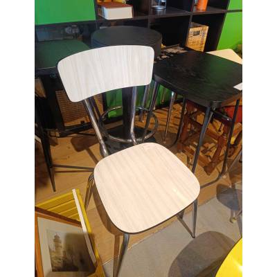 Chaise en formica – Image 3