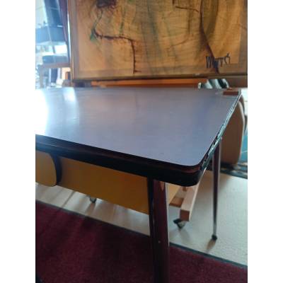 Bureau en formica – Image 2